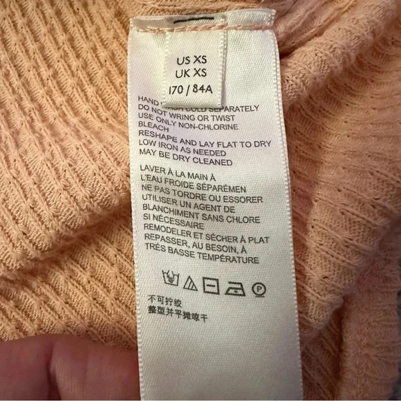 Free People• Sunset Drive Coral top size XS - Picture 6 of 15